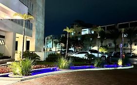 Flat Hotel Samba, 5KM da Praia da Barra, 2km Jeunesse Arena, enfrente ao Projac, 1km do Rio Centro